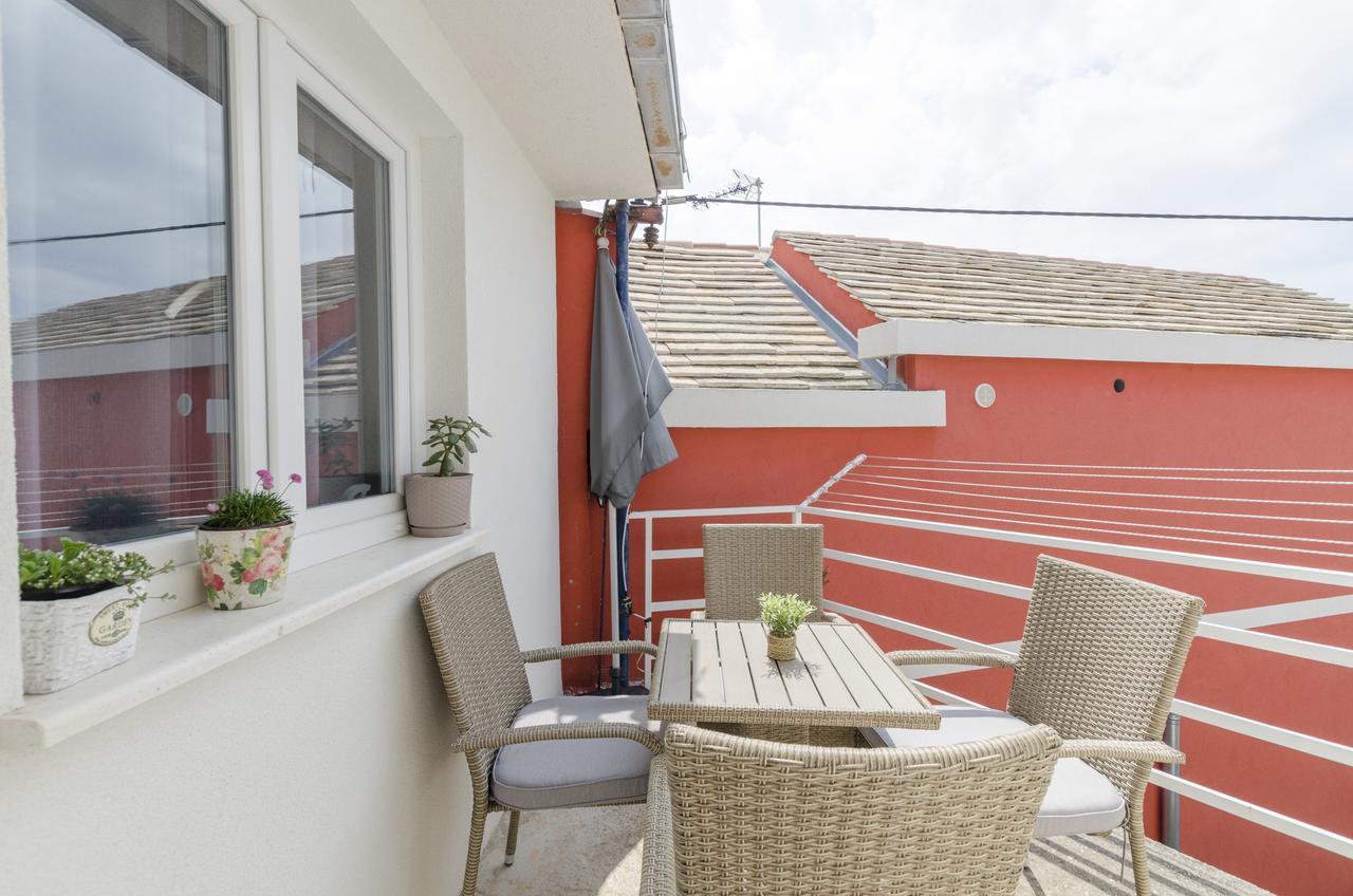 פרימוסטן Apartments Dasa מראה חיצוני תמונה